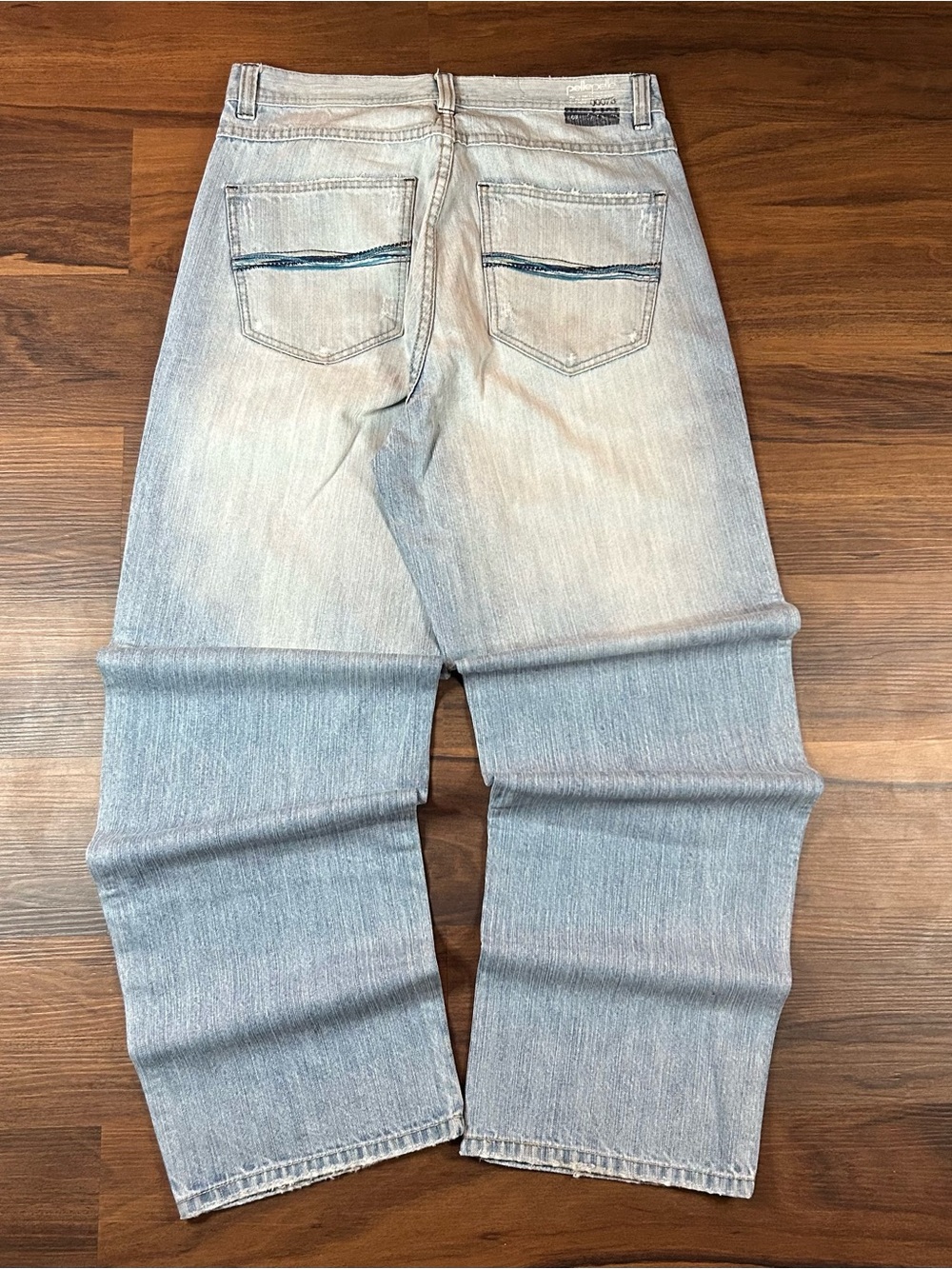Vintage Y2K/90s pelle pelle light wash baggy denim jeans w/ embroidered pockets